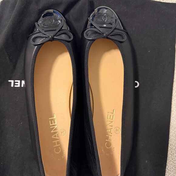 CHANEL Shoes - Chanel Black Ballet Flats
